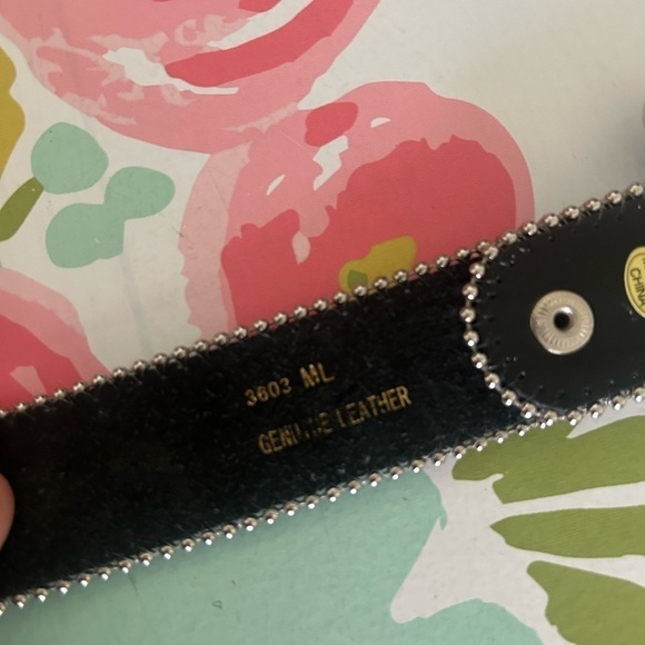 Genuine, leather ladies bling out black belt with rhinestone, cowboy boot detail - Picture 10 of 10